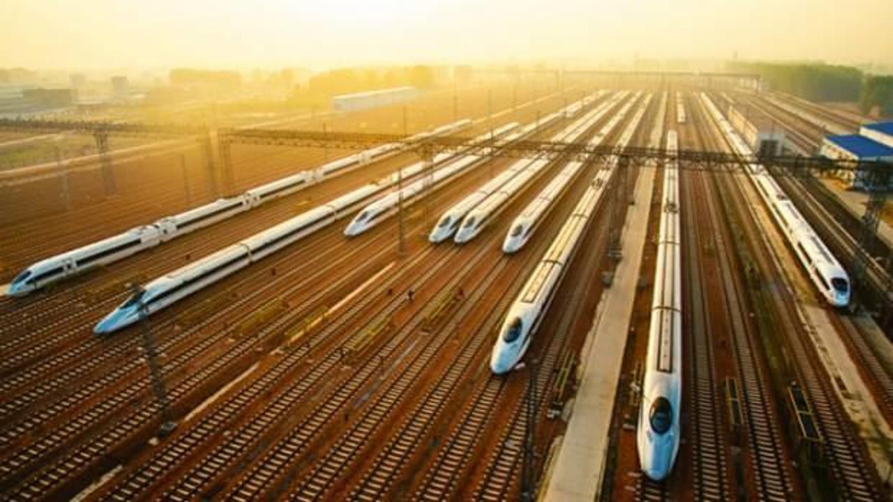 Beijing ile “Geleceğin Kenti” arasındaki hızlı tren çalışmaya başladı