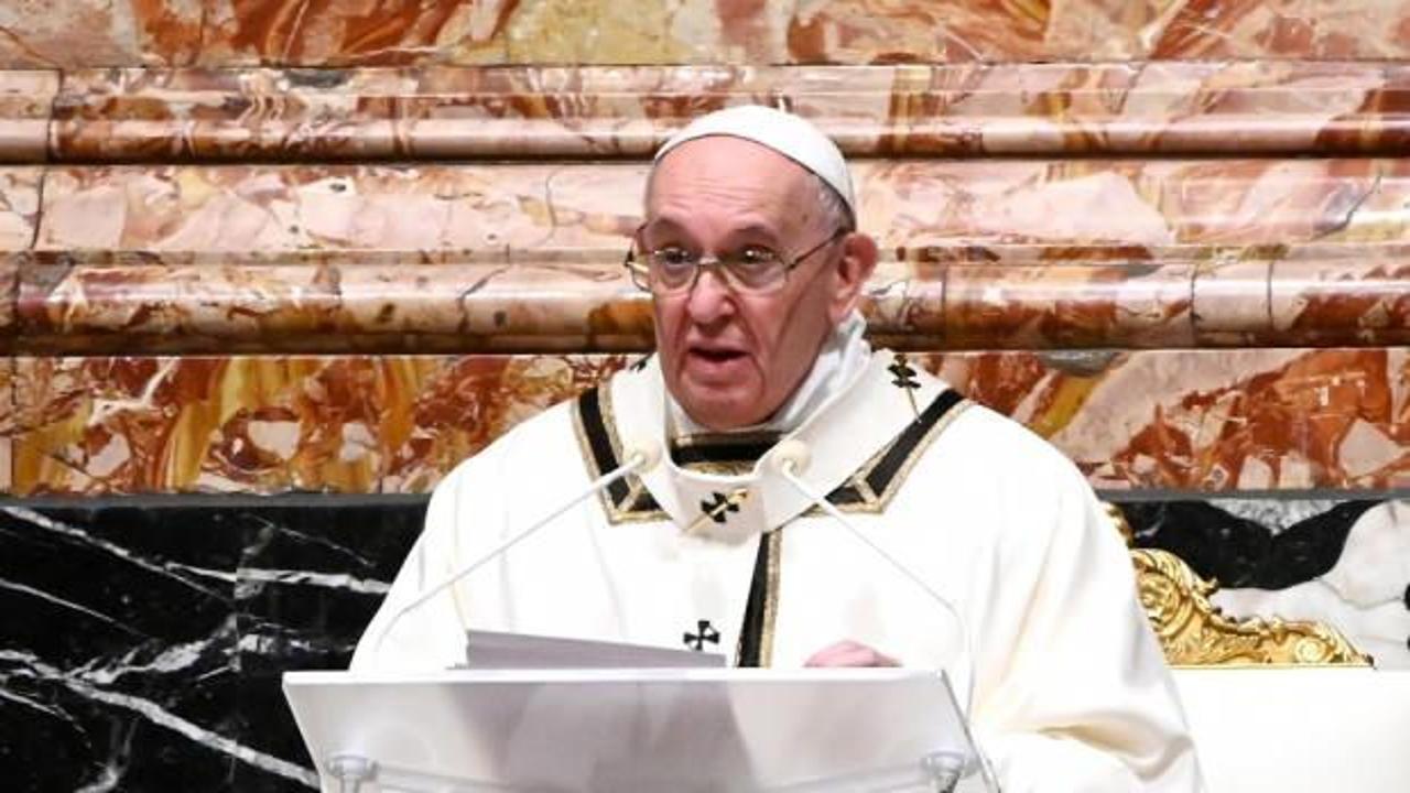 Sağlık sorunu yaşayan Papa yılbaşı ayinini yönetemeyecek