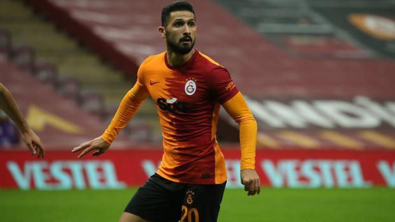 Galatasaray'da flaş Emre Akbaba kararı!