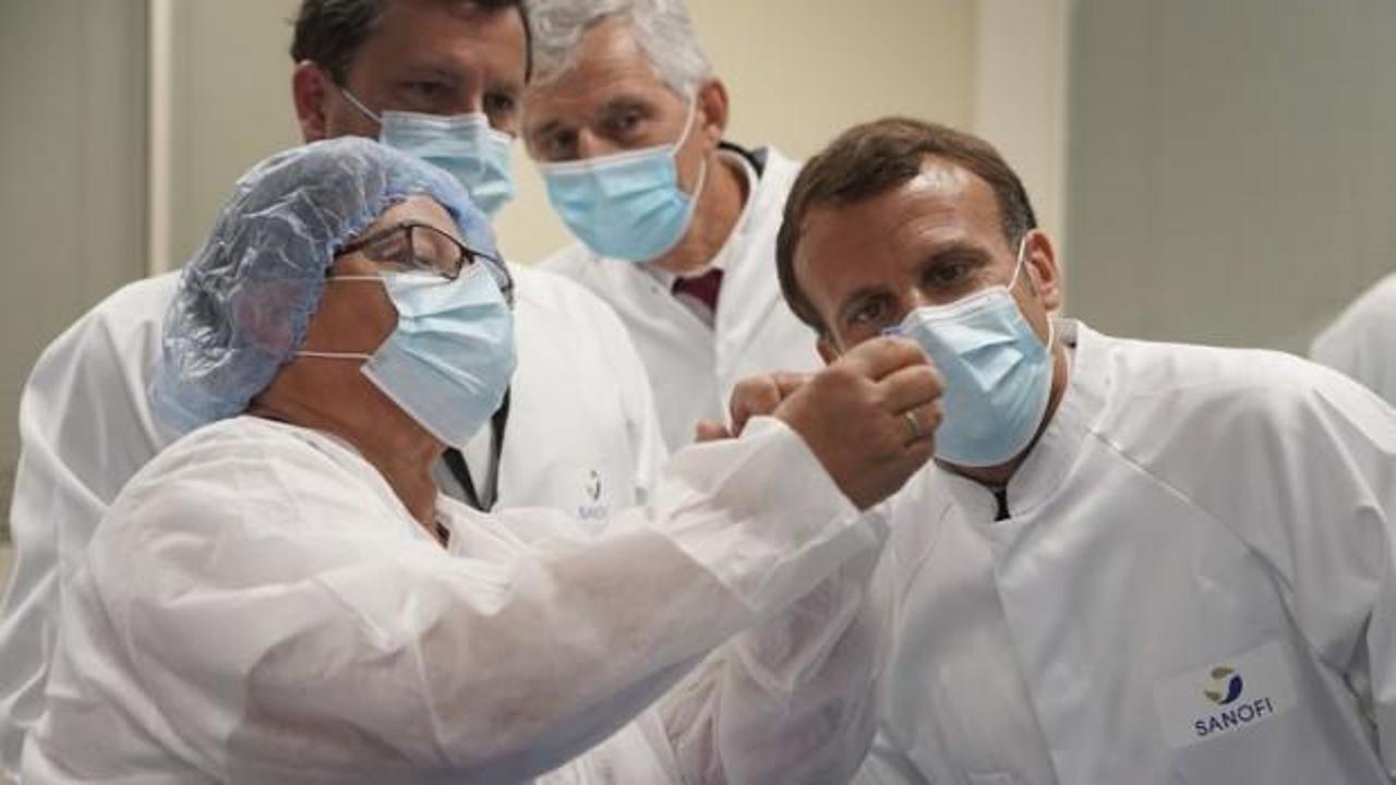 Fransa'nın aşı kampanyası alay konusu oldu