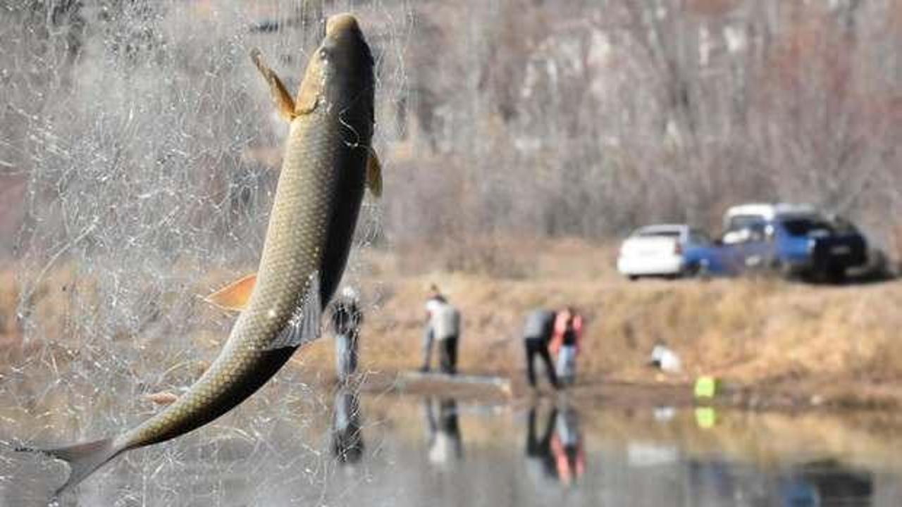 Su seviyesi d&uuml;şt&uuml;, kısıtlama sonrası akın ettiler!