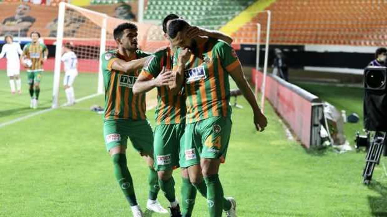 Alanyaspor, Erzurumspor'u 4 golle geçti!