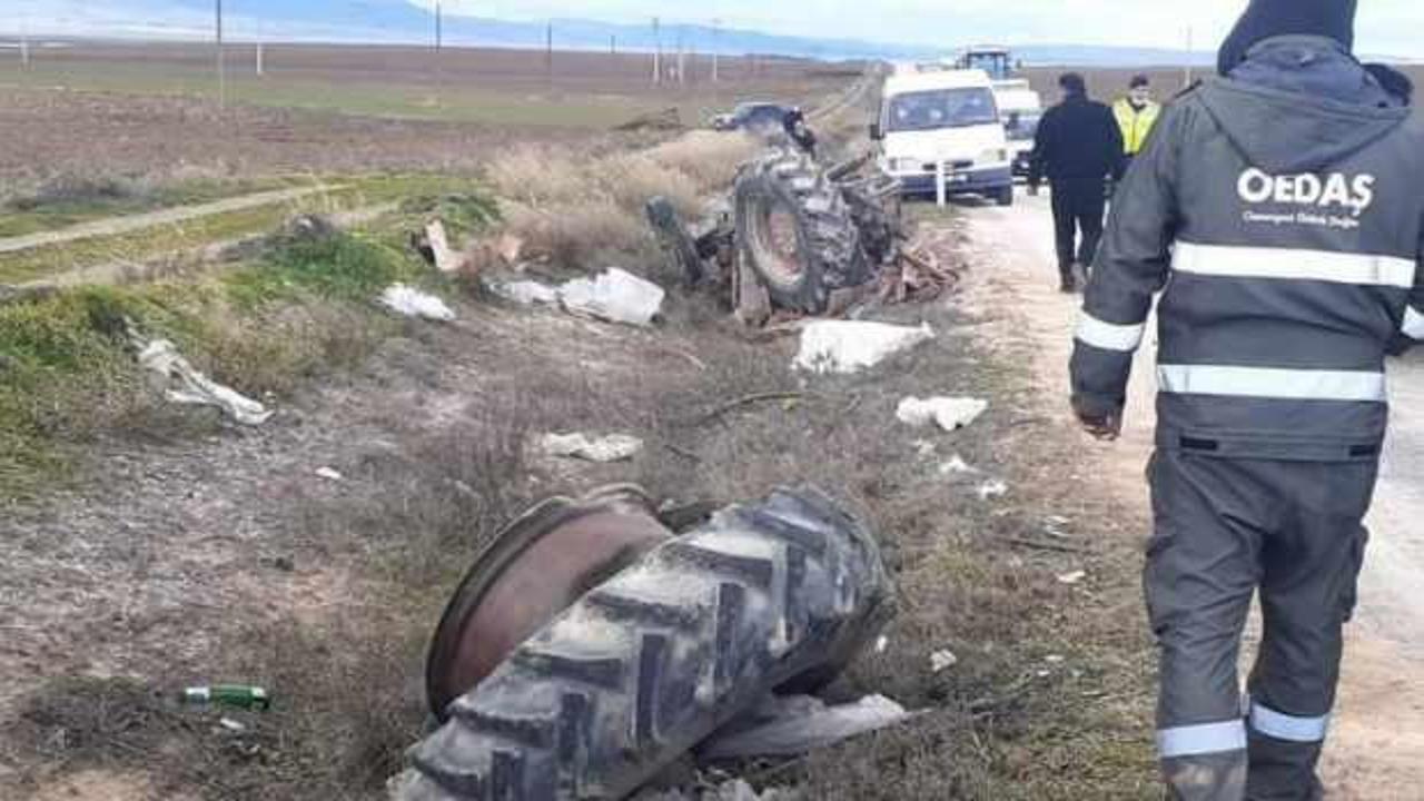 Eskişehir’de çarpışan 2 araç şarampole yuvarlandı: 1’i ağır 2 yaralı