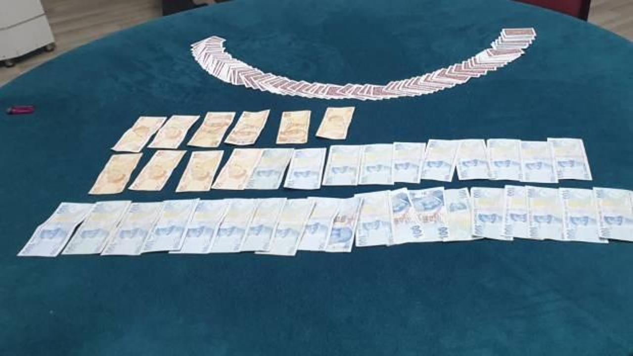 Samsun'da evde kumar oynayan ve Kovid-19 tedbirlerini ihlal eden 5 kişiye para cezası