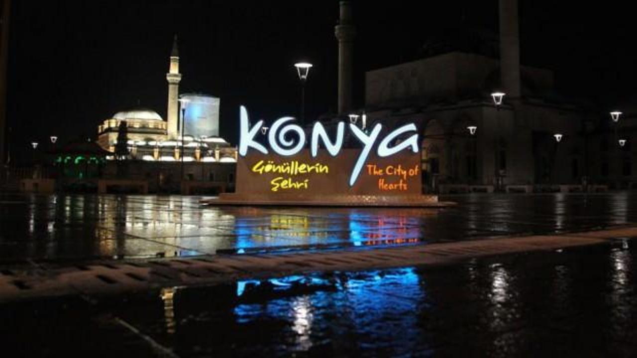 Konya&rsquo;ya yılın ilk karı yağdı