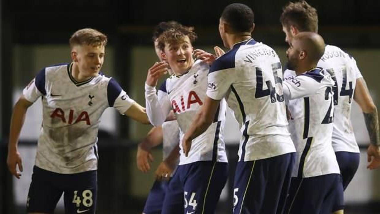 Tottenham, 8.lig takımına gol yağdırdı! 