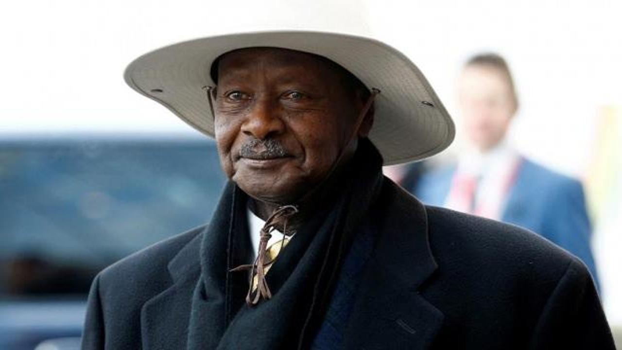 34 yıldır iktidarı elinde tutan Devlet Başkanı Yoweri Museveni yeniden seçildi