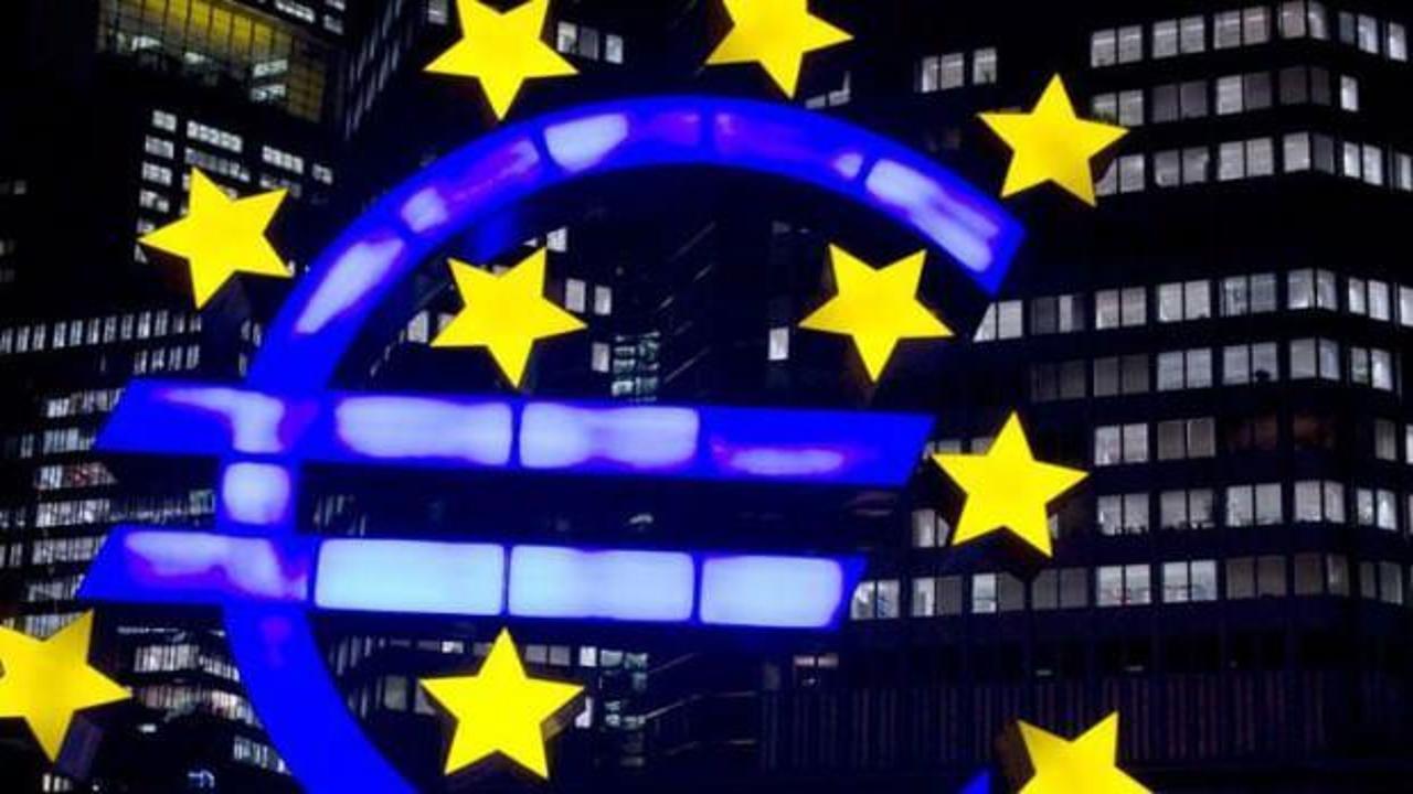 Euro Bölgesi'nde yıllık enflasyon aralıkta sıfırın altında kaldı