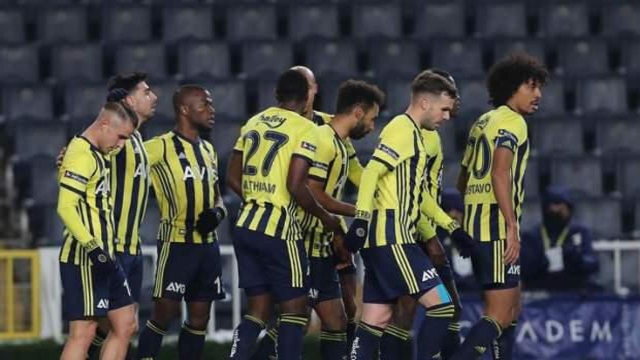 Fenerbahçe'nin Sivasspor maçı kamp kadrosu belli oldu