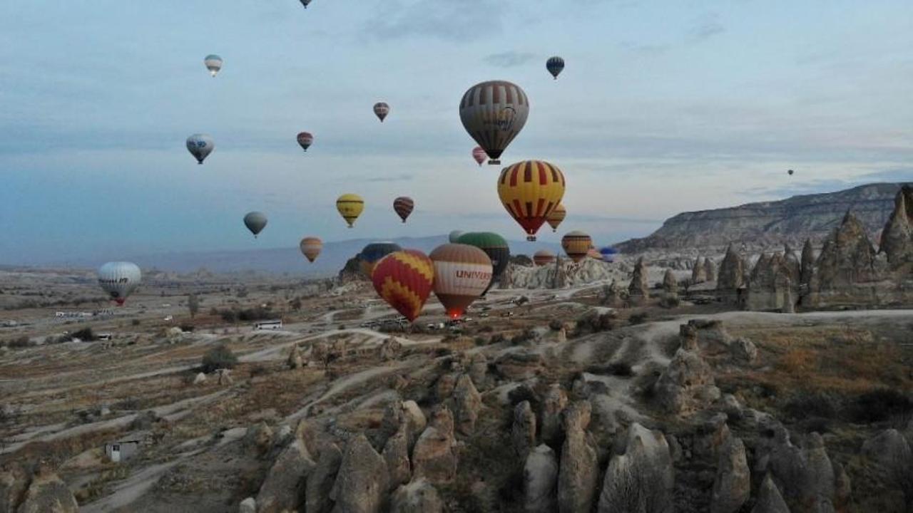 Kapadokya'da sıcak hava balonu turları iptal edildi!