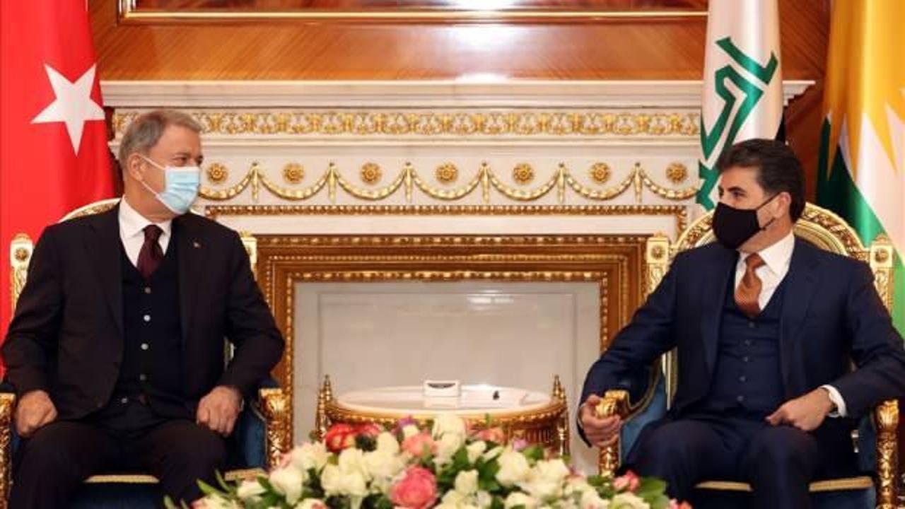 Milli Savunma Bakanı Akar, IKBY Başkanı Barzani ile görüştü