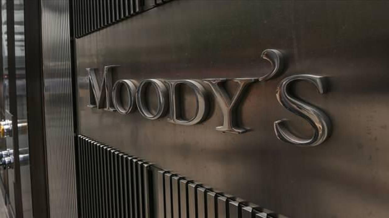 Moody's: Salgın Avro Bölgesi'nde uzun vadeli duraklama riskini artırabilir