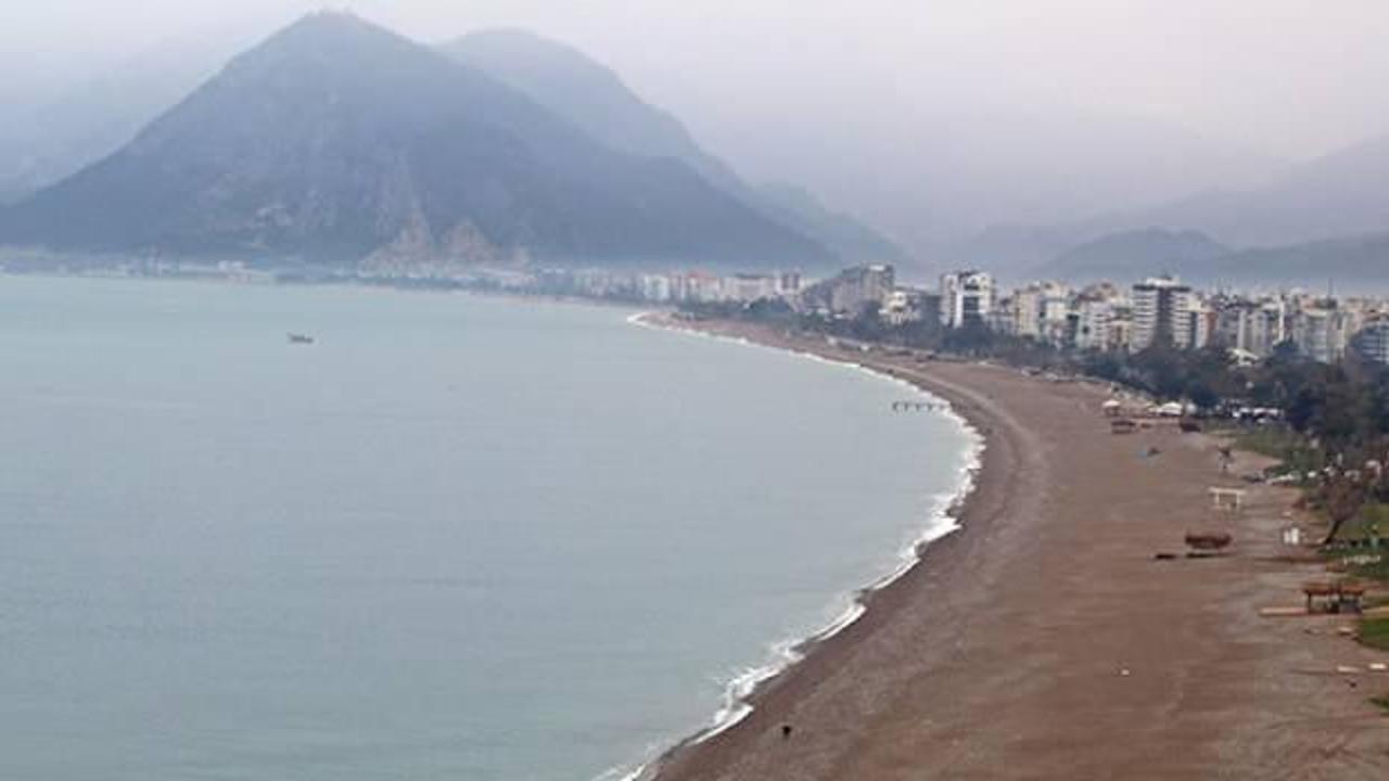 Antalya'da deniz suyu, hava sıcaklığının iki katına çıktı