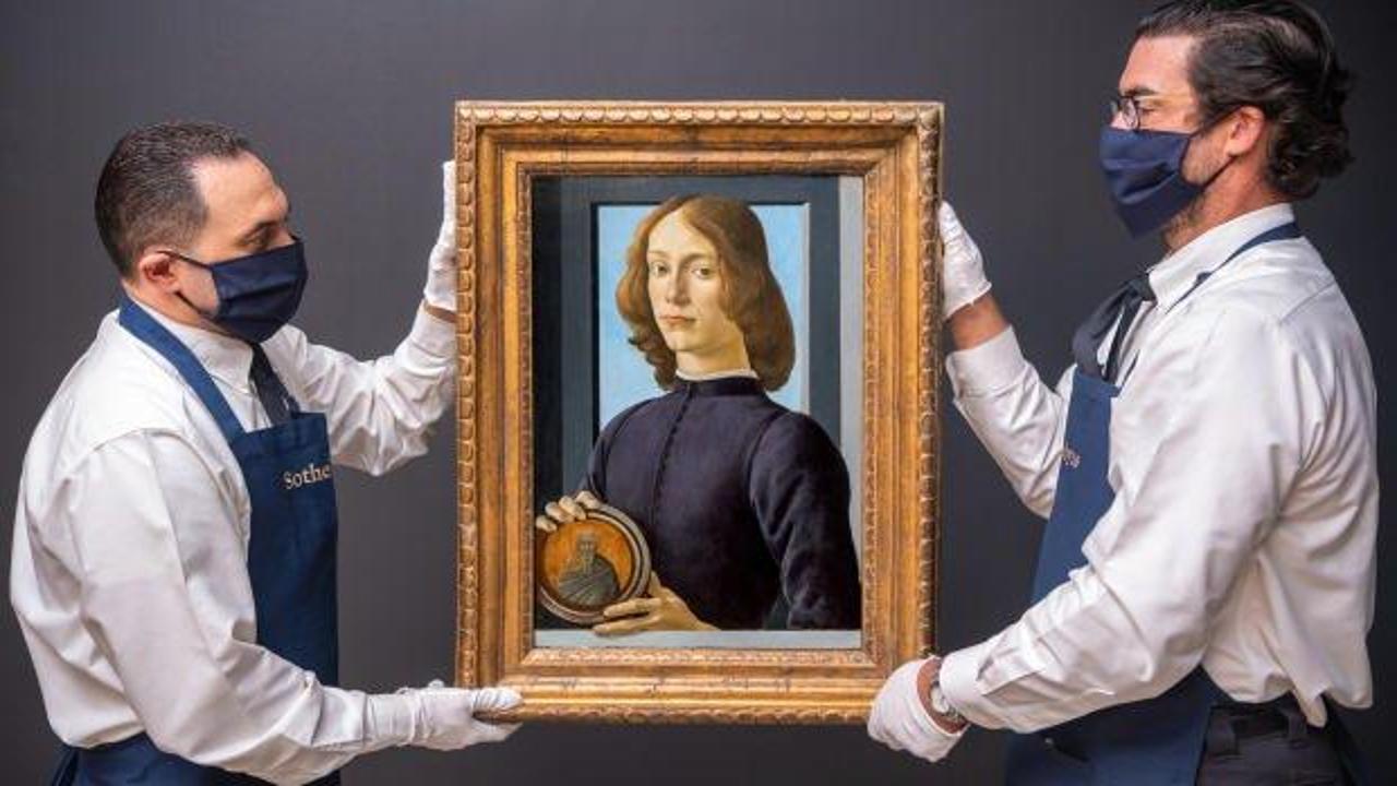 'Madalyon tutan genç adam' tablosu 92 milyon dolara satıldı