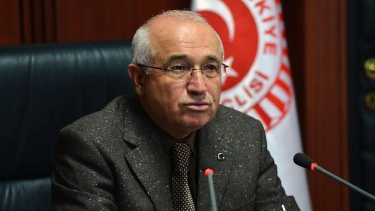 Cemil Çiçek'ten HDP açıklaması: Çarpıcı Batasuna örneği