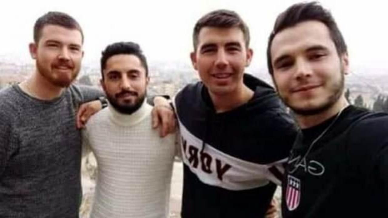 Tarla yolunda &ouml;l&uuml; bulunan 4 gen&ccedil;ten geriye bu fotoğraf kaldı