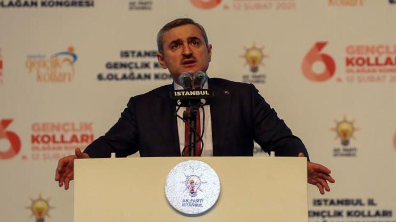 Şenocak: Türkiye'yi gençlerimizle birlikte geleceğe taşıyacağız
