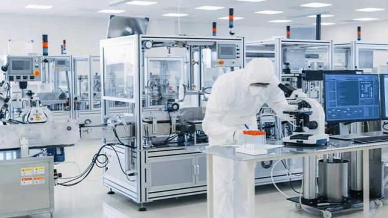 BioNTech, Almanya'daki yeni tesisinde aşı üretimine başladı