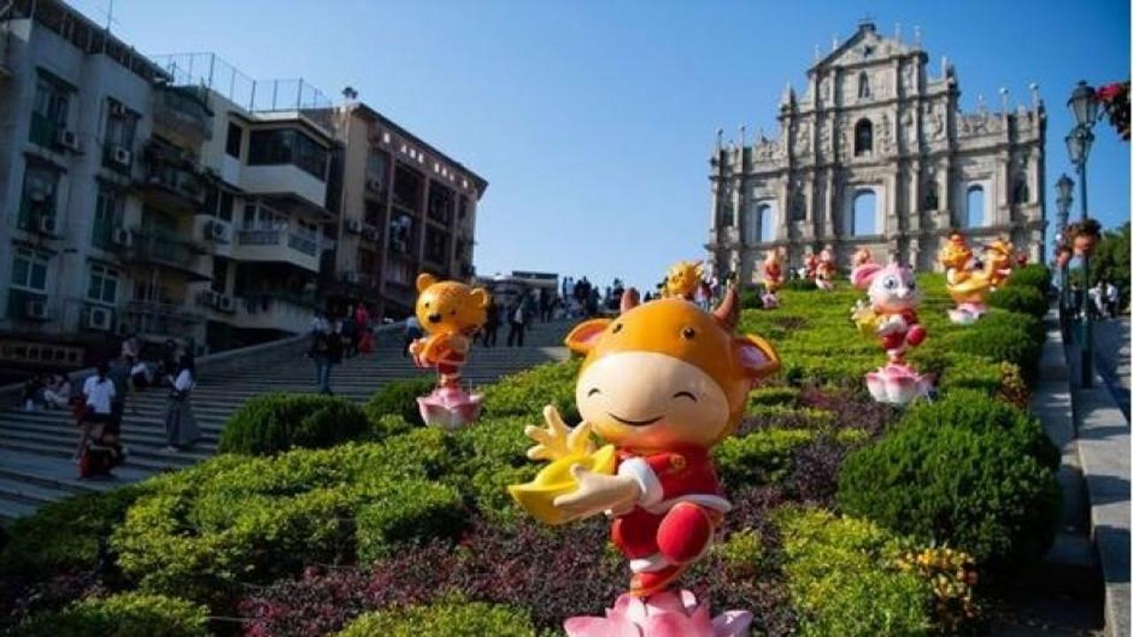 Bahar Festivali'ni kutlayan Macao'da turist sayısı arttı
