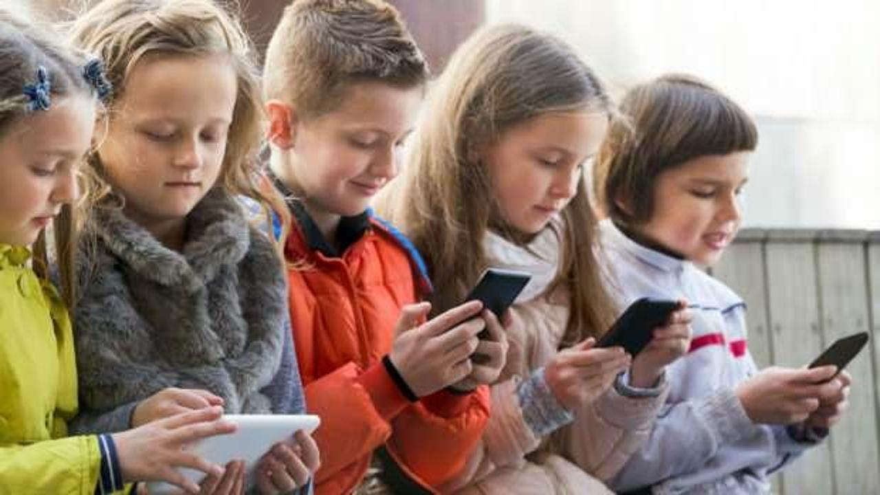 Cep telefonu kullanımının çocuklarda kanser oluşumuna neden olduğu kesinleşti!