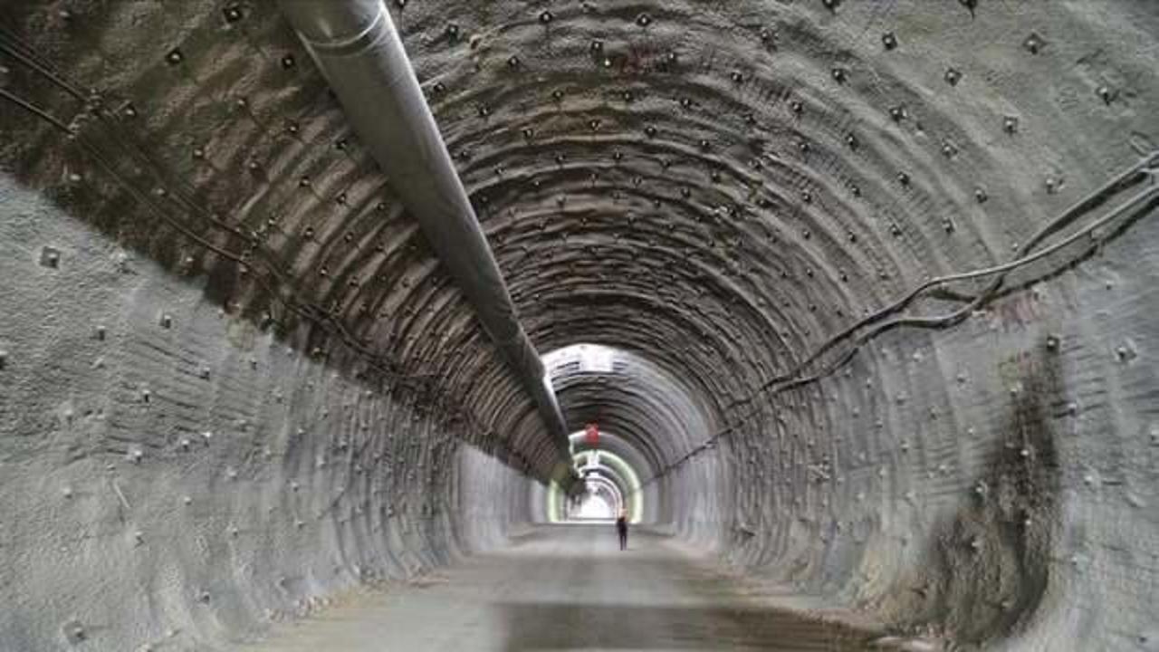 Çorum'da yapımı devam eden Kırkdilim Tünelleri'nde sona gelindi