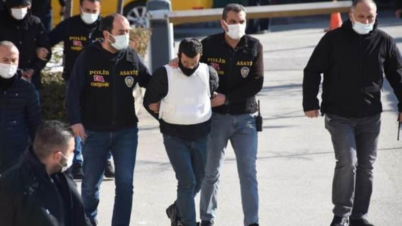 İlkay Tokkal, Emel Tokkal ve 4 yaşındaki &ccedil;ocuklarının &ouml;l&uuml;m&uuml;nde tutuklama