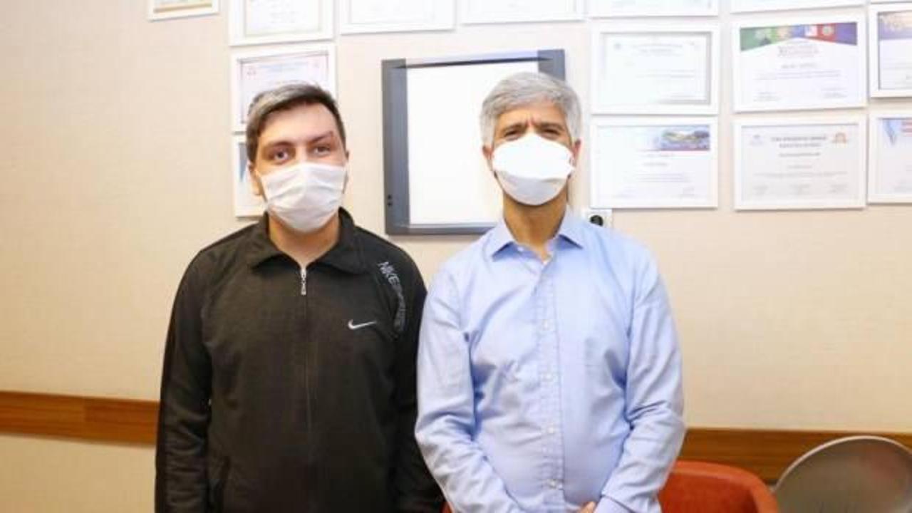 19 yıldır kendisini tedavi eden hekimini unutmadı