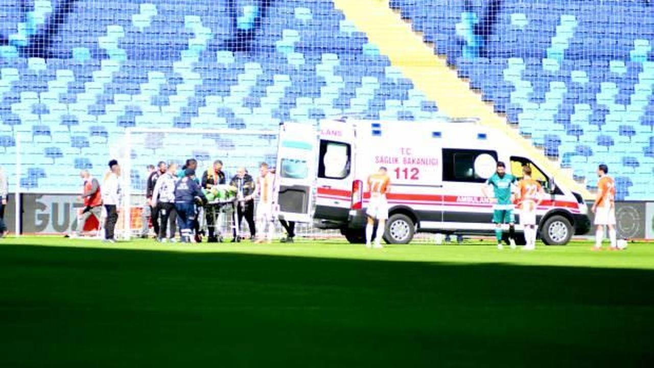 1. Lig maçında şok! Fenalaşarak hastaneye kaldırıldı