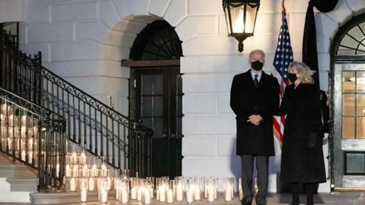 ABD'de Kovid-19'tan hayatını kaybedenler anısına tören