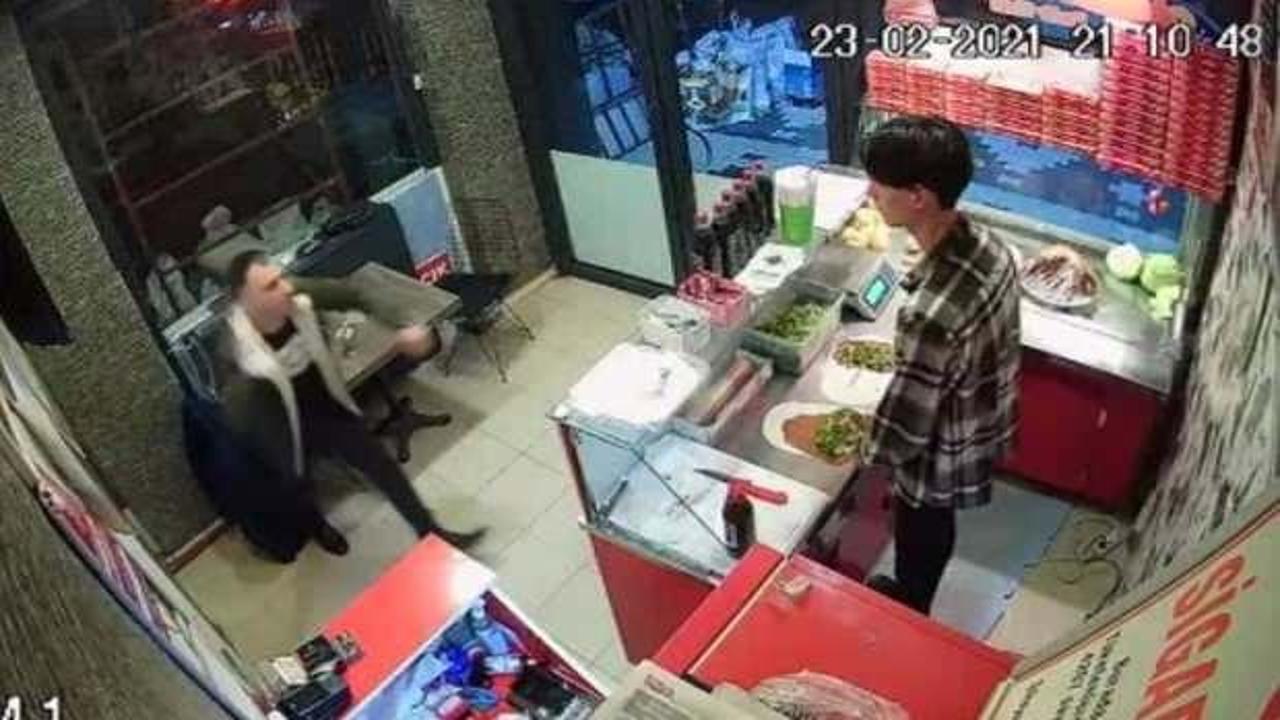 Akılalmaz olay! &Ccedil;iğ k&ouml;fte 'acılı' diye &ccedil;alışana saldırıp, yumrukladı