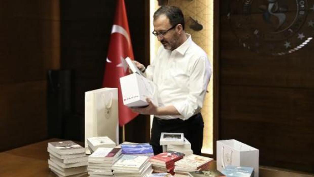Bakan Kasapoğlu’ndan köy okullarına kitap desteği