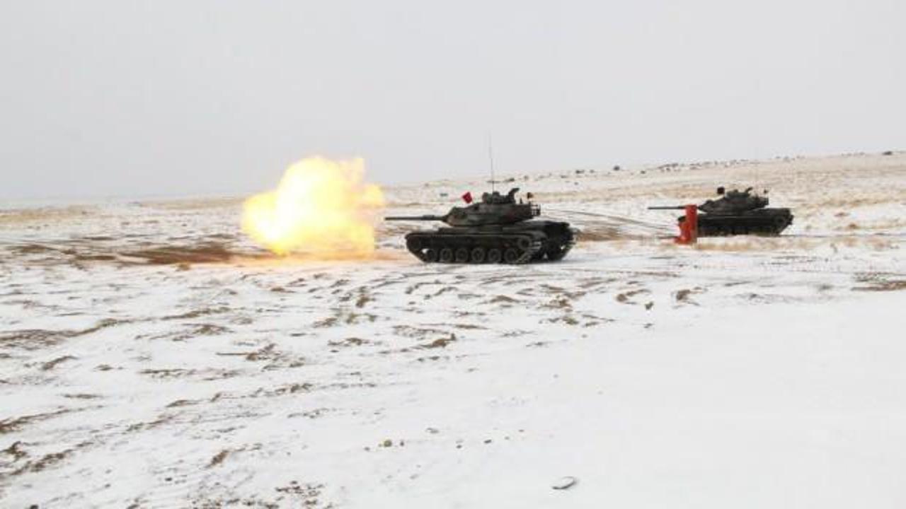 Kara Kuvvetleri Komutanlığına ait tank birlikleri muharebe atışı gerçekleştirildi