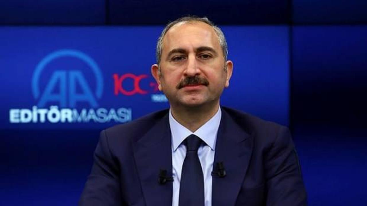 Adalet Bakanı G&uuml;l'den yeni anayasa a&ccedil;ıklaması
