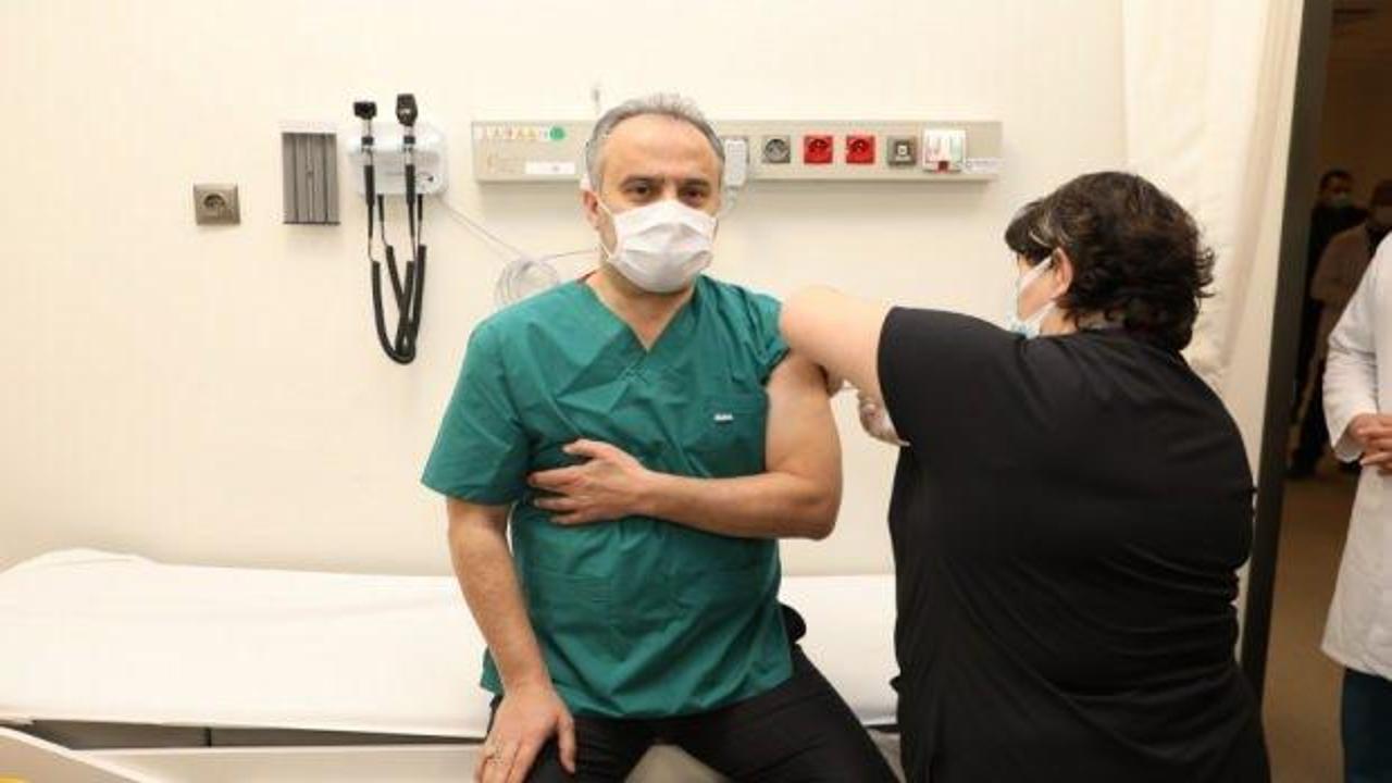 Bursa B&uuml;y&uuml;kşehir Belediye Başkanı Aktaş, Covid 19 aşısı oldu
