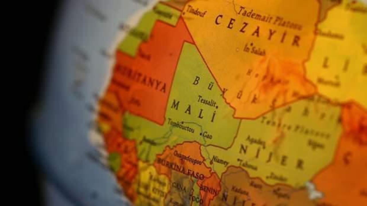 Cezayir'de sel felaketi: 1'i çocuk 6 kişi öldü
