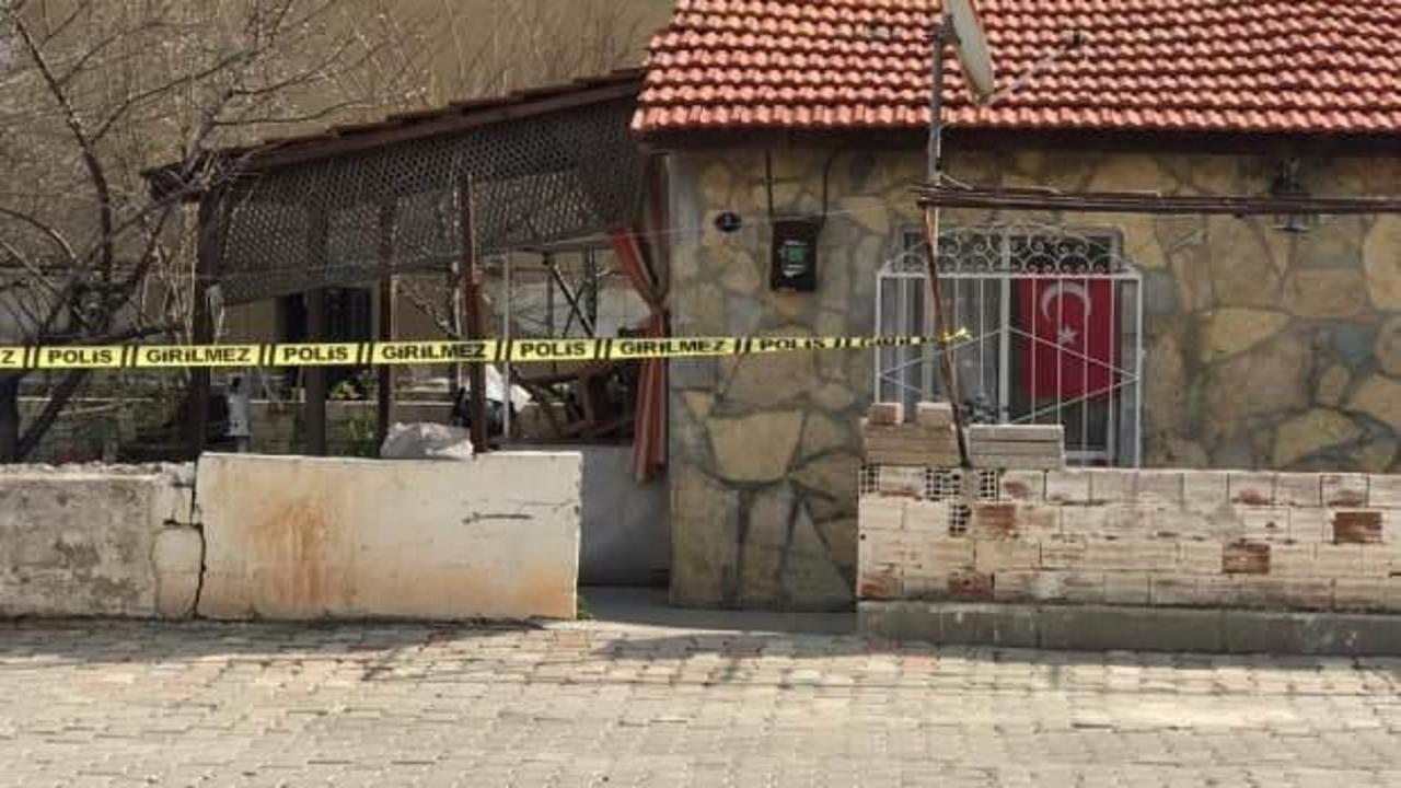 İzmir'de ş&uuml;pheli &ouml;l&uuml;m: Yaşlı adam evinde &ouml;l&uuml; bulundu