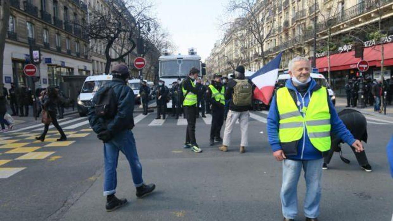 Fransa'nın bir&ccedil;ok kentinde ırk&ccedil;ılık ve polis şiddeti protesto edildi