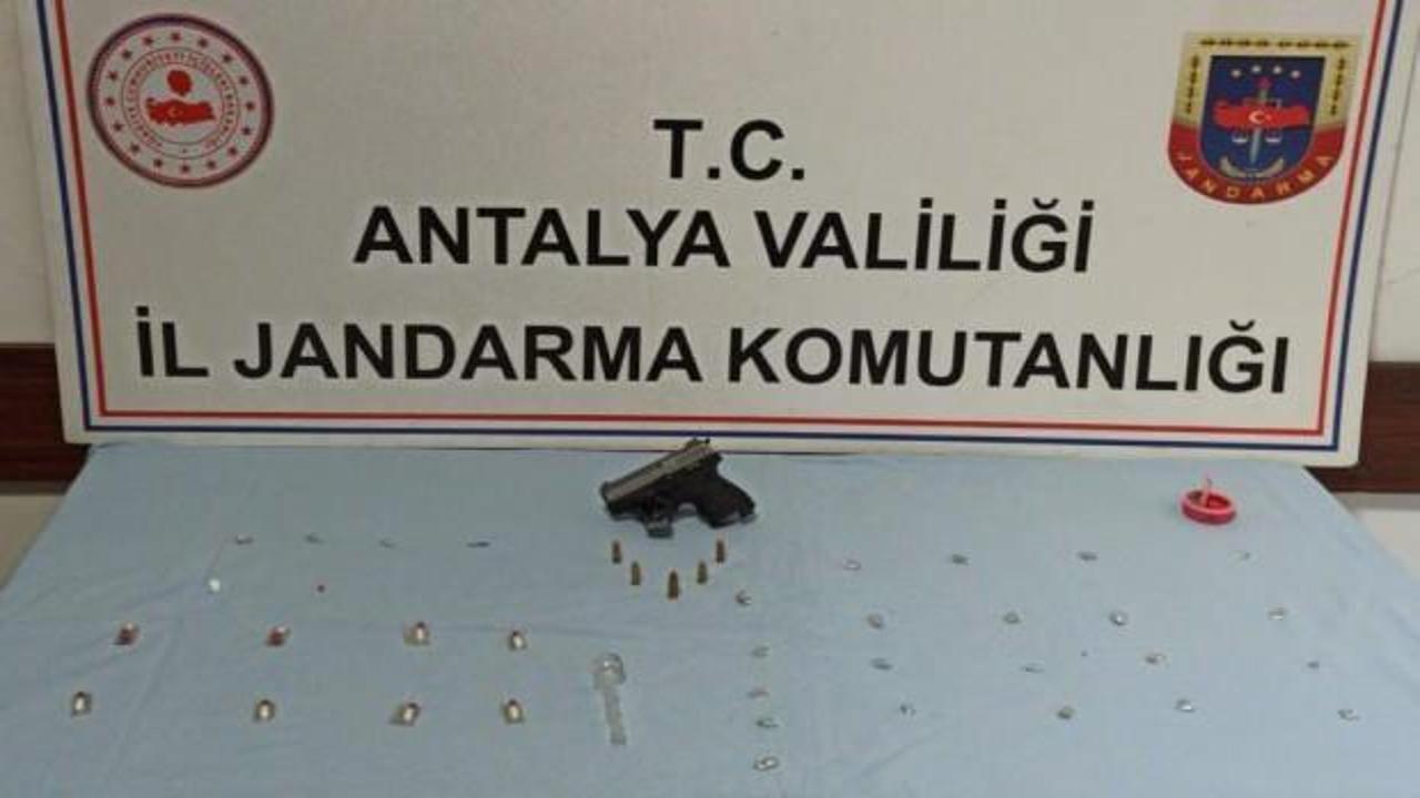 Antalya'da uyuşturucu operasyonu: 4 şüpheli yakalandı
