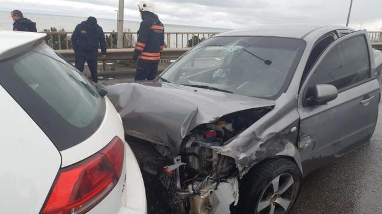 Karadeniz Sahil Yolu'nda 11 aracın karıştığı 3 ayrı kazada 2 kişi yaralandı
