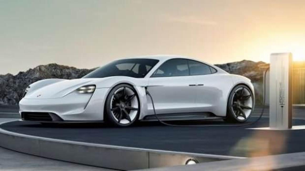 Porsche, tüm elektrikli otomobiller için Türkiye'ye şarj ağı kurdu