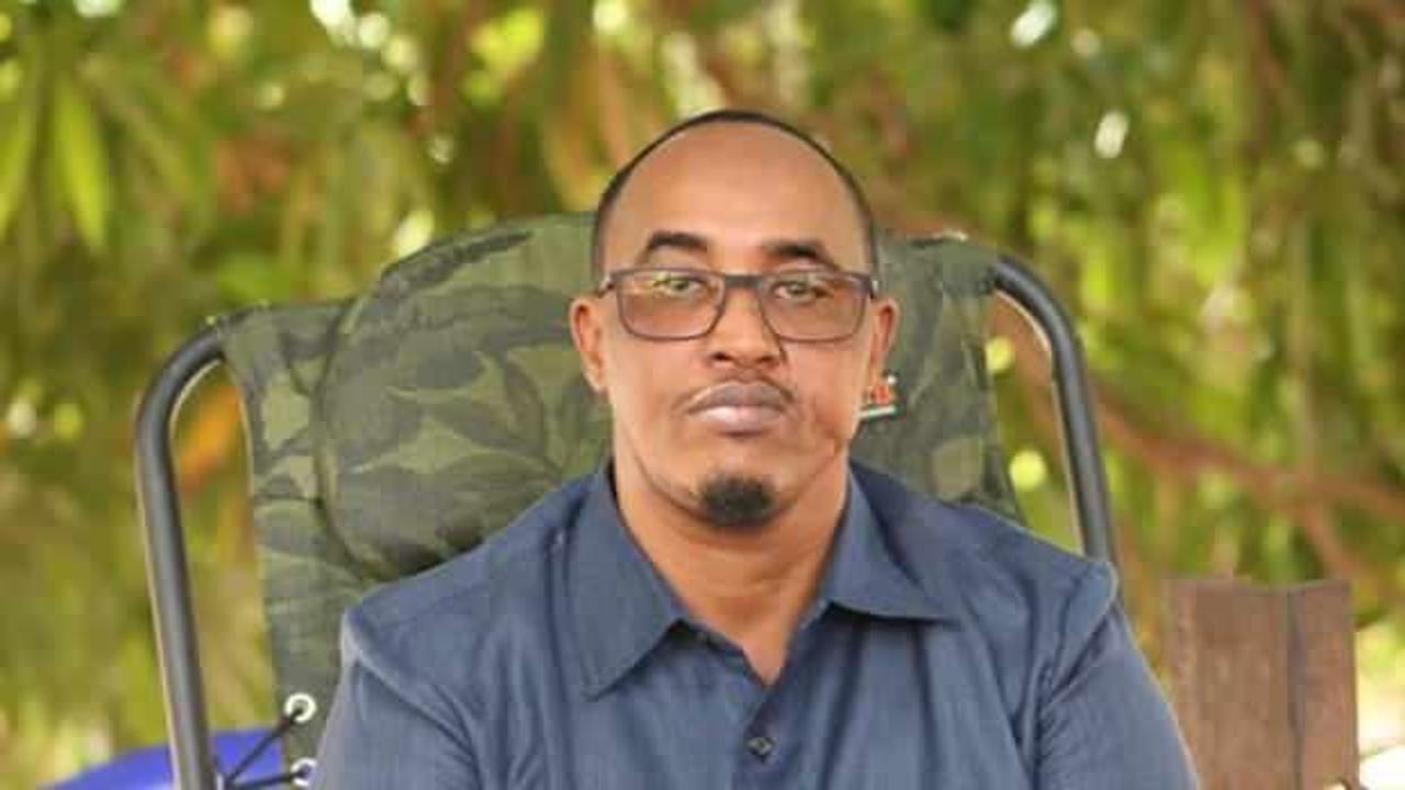 Somali'de insan hakları ihlalleri nedeniyle aranan eski bakan teslim oldu