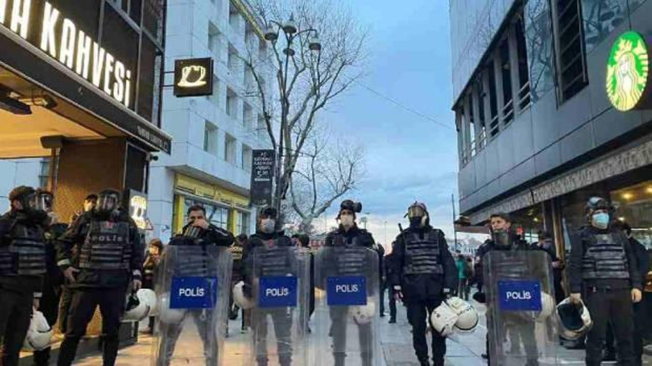 Kadıköy'de açık alanlarda toplantı ve gösteri yürüyüşü yasaklandı