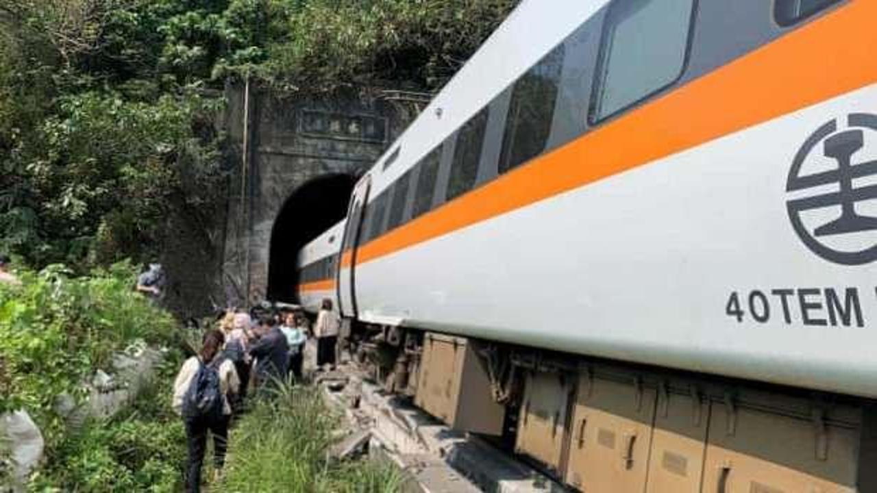 Tayvan'da tren kazası: En az 54ölü