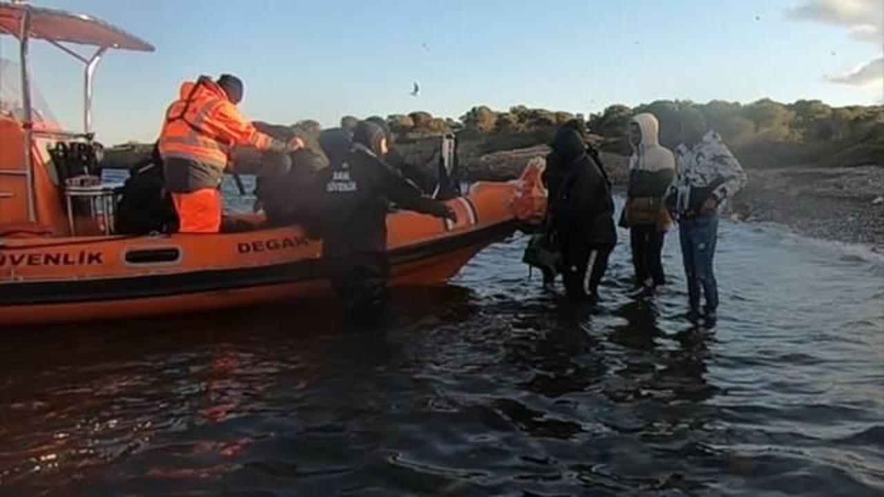 Türk kara sularına itilen 71 sığınmacı kurtarıldı