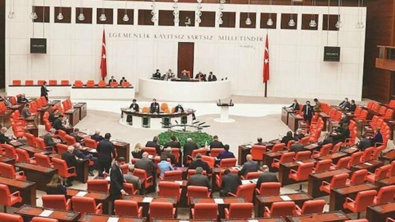 AK Parti Grup Başkanvekili Cahit Özkan'dan oylama krizine cevap