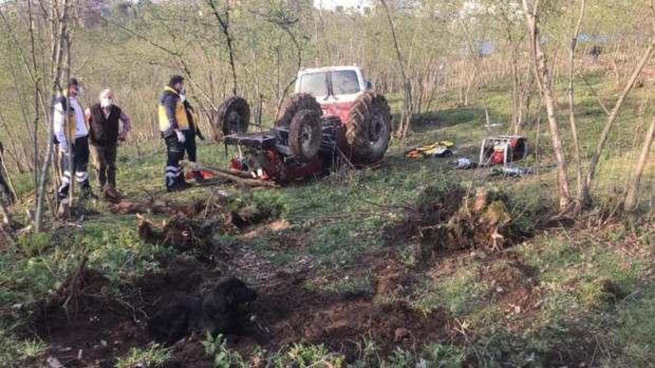 Devrilen trakt&ouml;r&uuml;n altında hayatını kaybetti