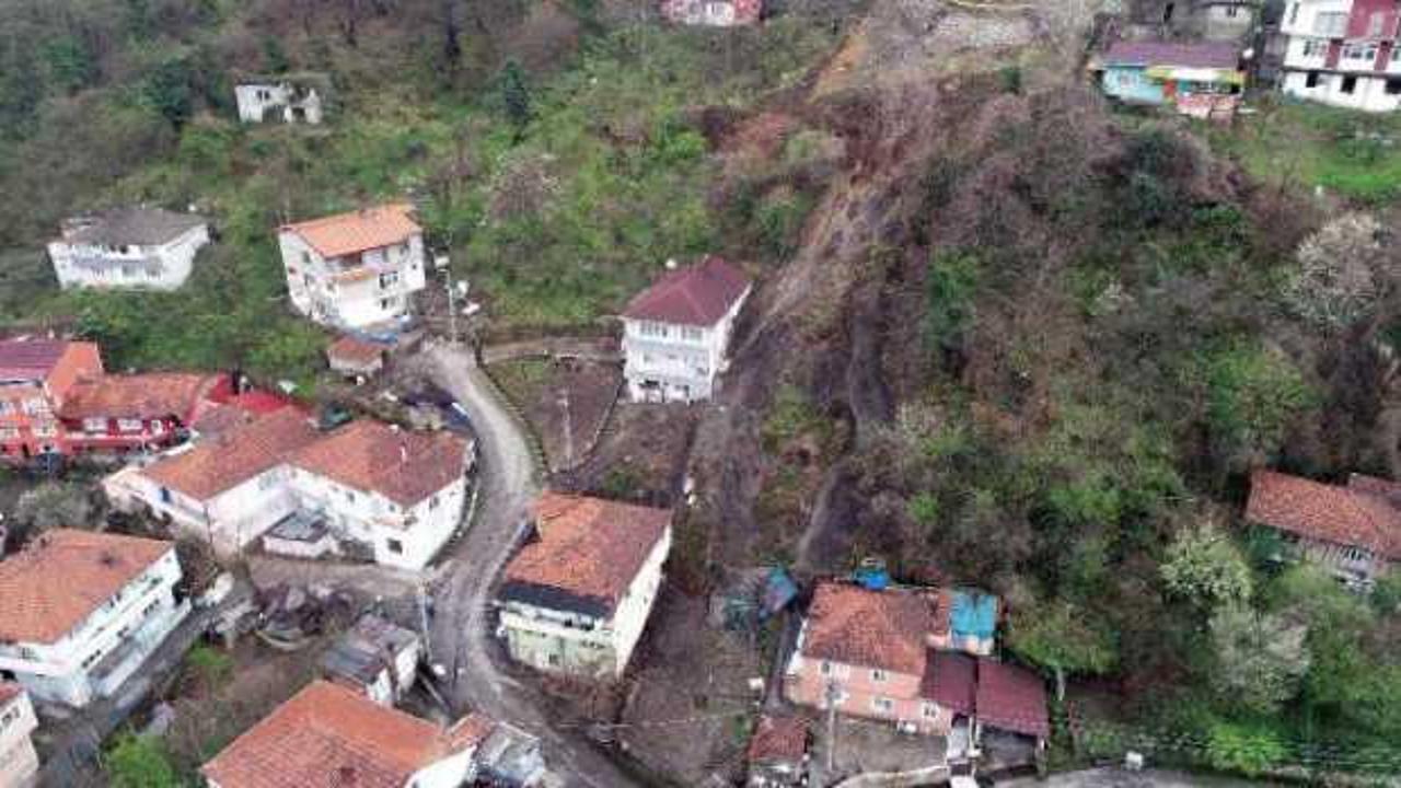 Zonguldak'ta heyelan; 3 bina boşaltıldı
