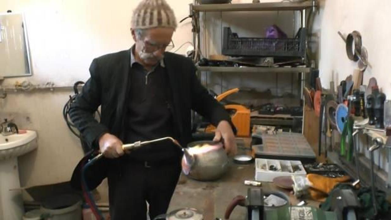 35 metrekarelik dükkanda ekmek mücadelesi