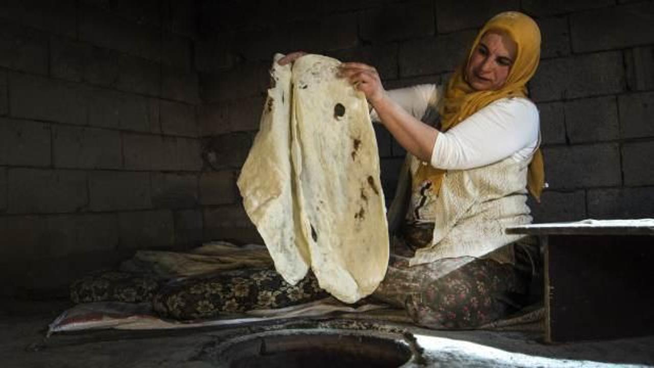 Bu köyde ekmekler işbirliğiyle pişiyor