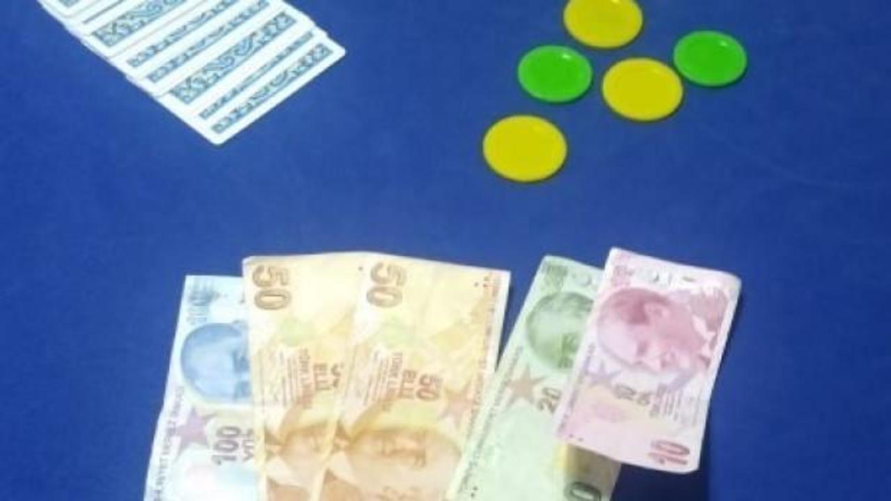 Kütahya'da kumar oynayan 12 kişiye para cezası uygulandı